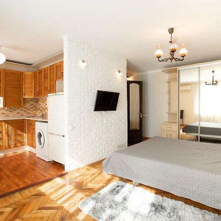 Cosy flat in the city centre نيكولايف المظهر الخارجي الصورة