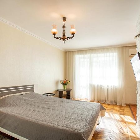 Cosy flat in the city centre نيكولايف المظهر الخارجي الصورة