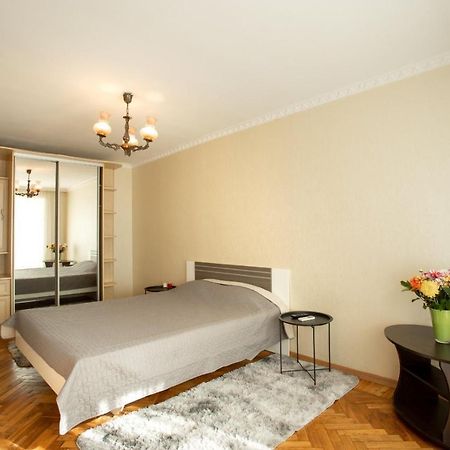 Cosy flat in the city centre نيكولايف المظهر الخارجي الصورة